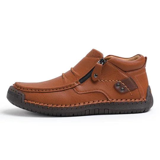 ⏰Zeitlich begrenzter Verkauf 70 % RABATT – Handgefertigte Slip-On-Fahrerstiefel aus hochwertigem Leder für Herren – breite Zehenpartie, Fußgewölbeunterstützung, wasserdicht, Druckentlastung, rutschfeste Sohle für Freizeit, Reisen und Outdoor